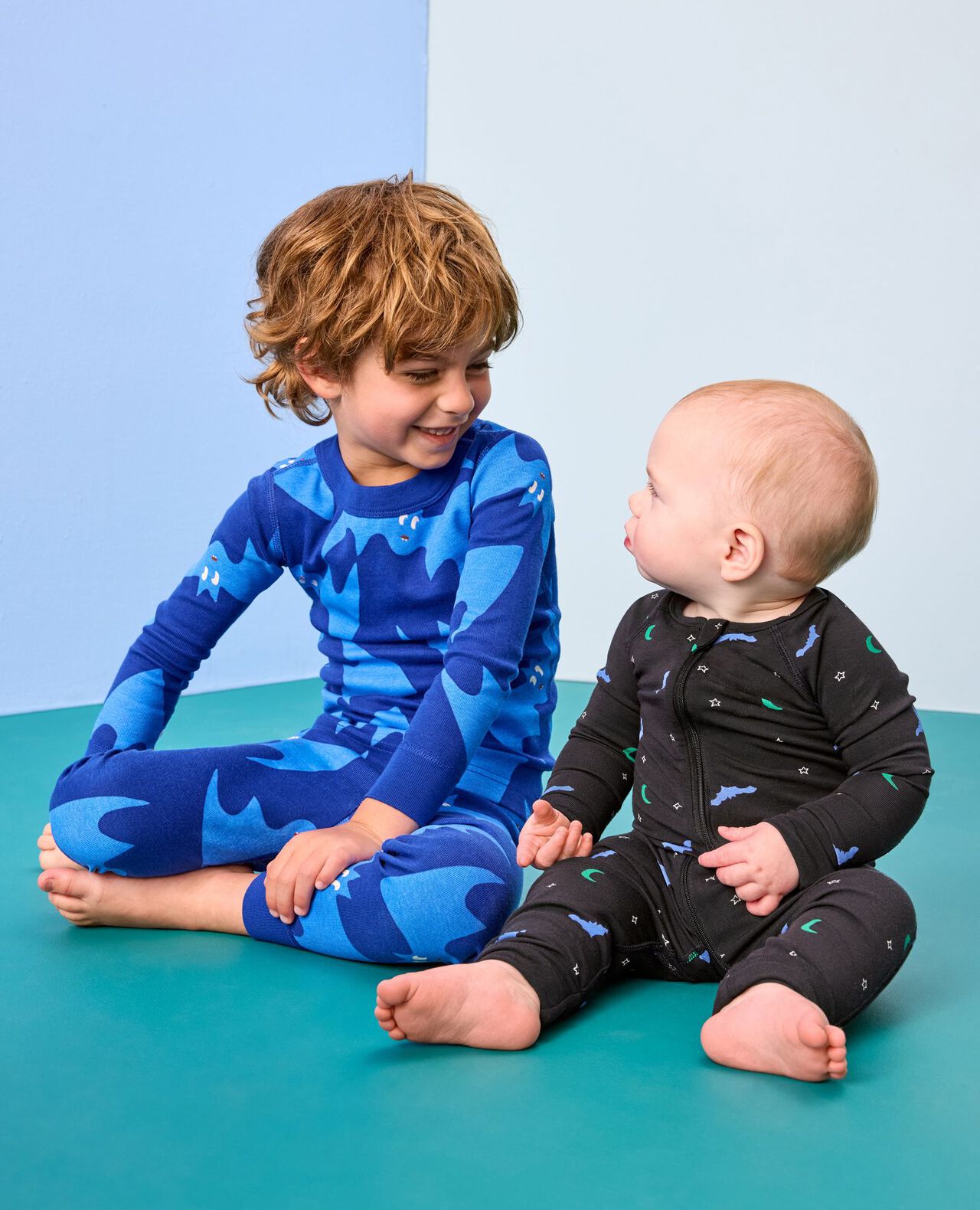 Halloween Glow-in-the-Dark HannaJams™ Pajama Set - Image 6